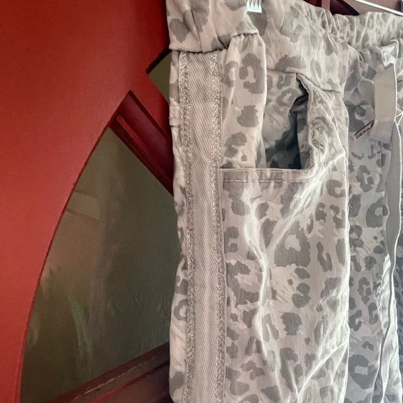 Nostalgia Gray Leopard Print Pants - Picture 7 of 9